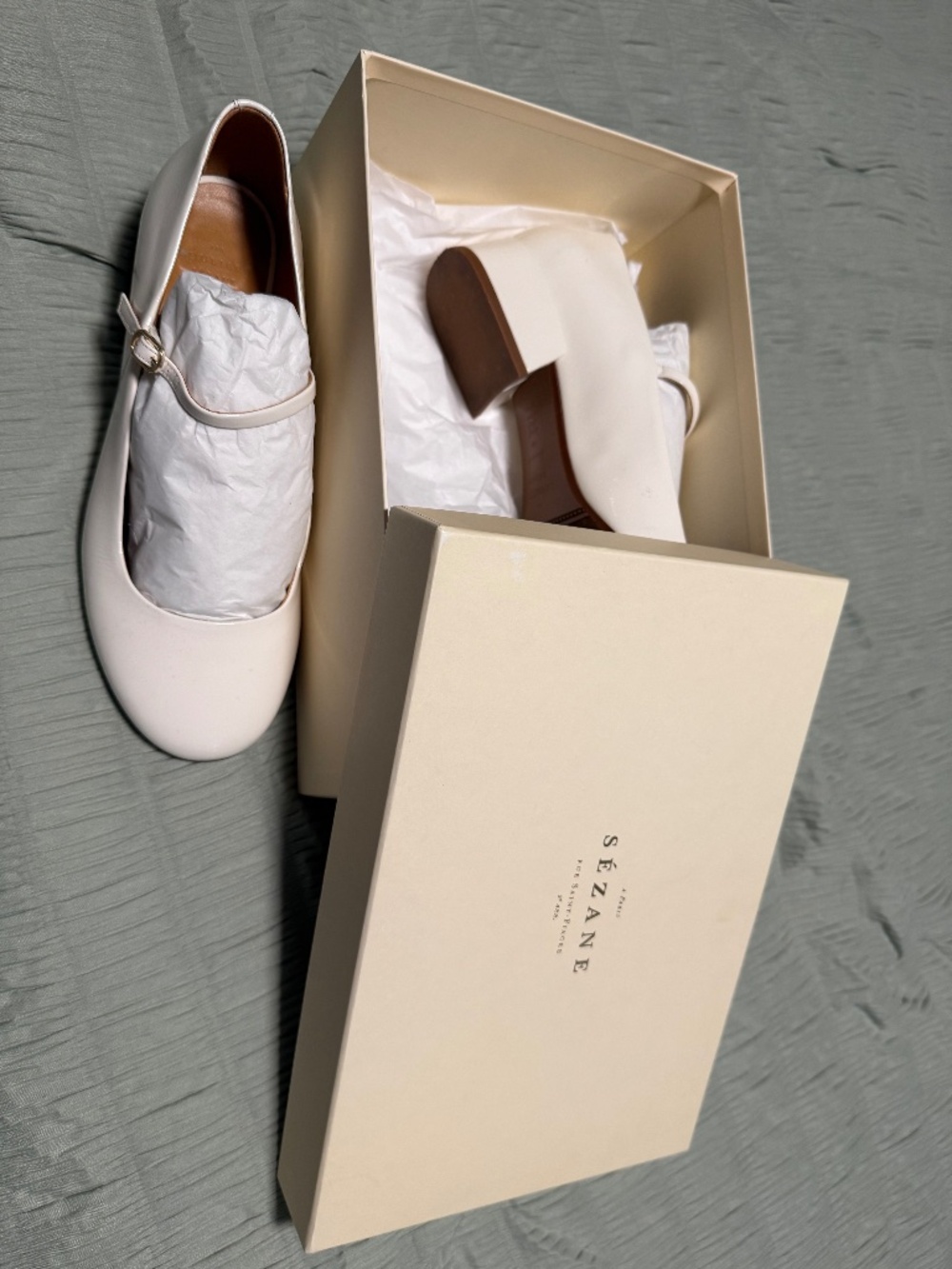 White Angelic Ecru heel Sezane